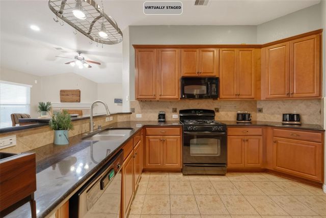 20526 Pink Granite Valley, Richmond, TX 77407