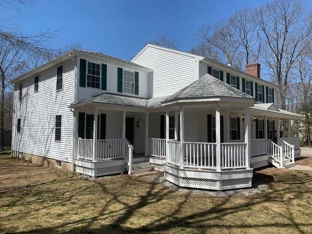 4 Laurel Street, Hubbardston, MA 01452