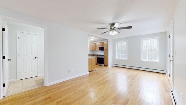 4 Laurel Street, Hubbardston, MA 01452