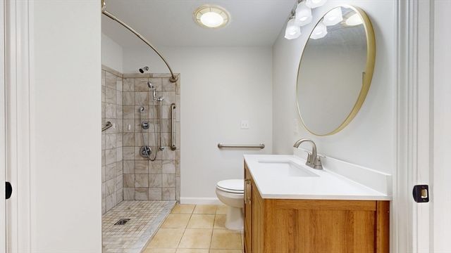 4 Laurel Street, Hubbardston, MA 01452