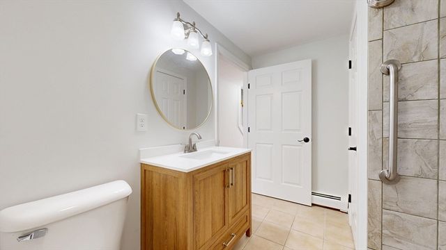 4 Laurel Street, Hubbardston, MA 01452