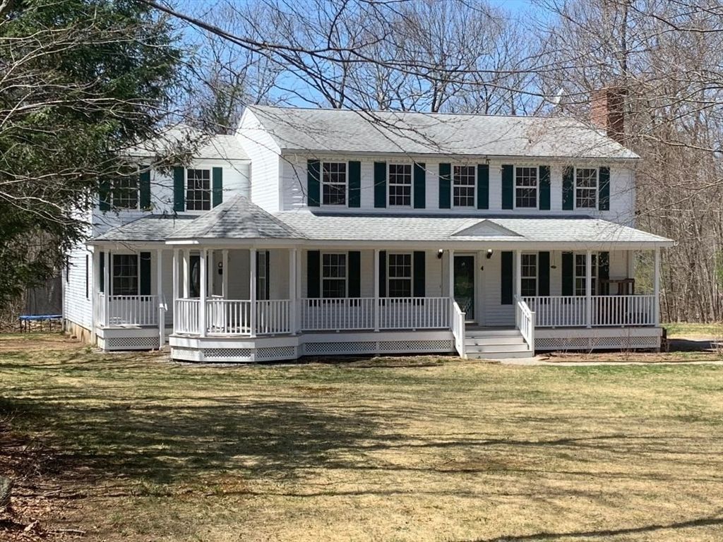 4 Laurel Street, Hubbardston, MA 01452