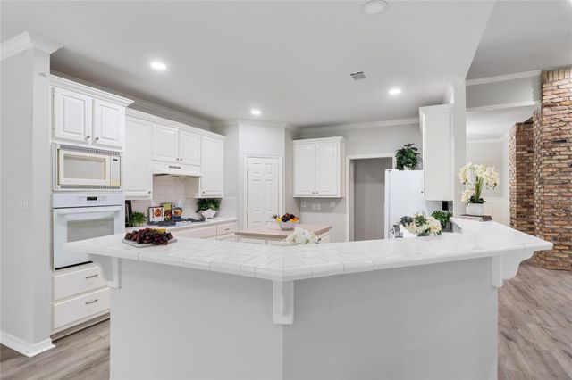 25818 Overlake Drive, Spring, TX 77380