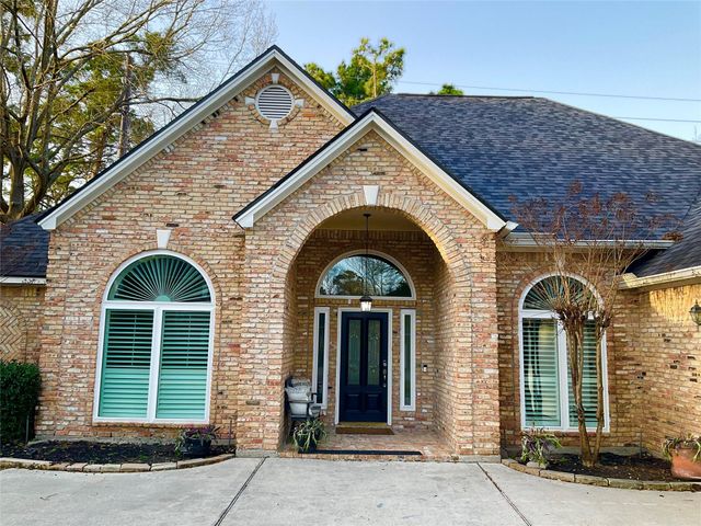 25818 Overlake Drive, Spring, TX 77380