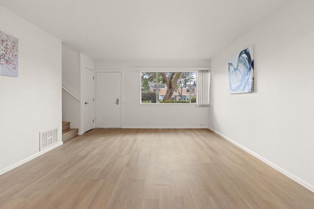 1577 Drake Dr, Davis, CA 95616