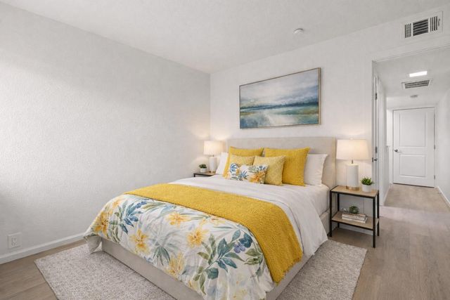 1577 Drake Dr, Davis, CA 95616