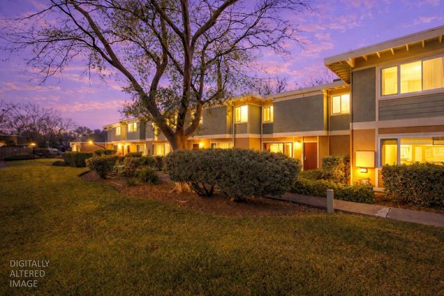 1577 Drake Dr, Davis, CA 95616