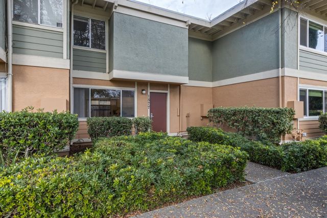 1577 Drake Dr, Davis, CA 95616