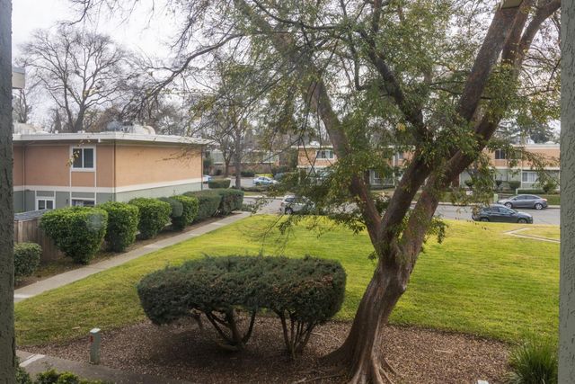 1577 Drake Dr, Davis, CA 95616