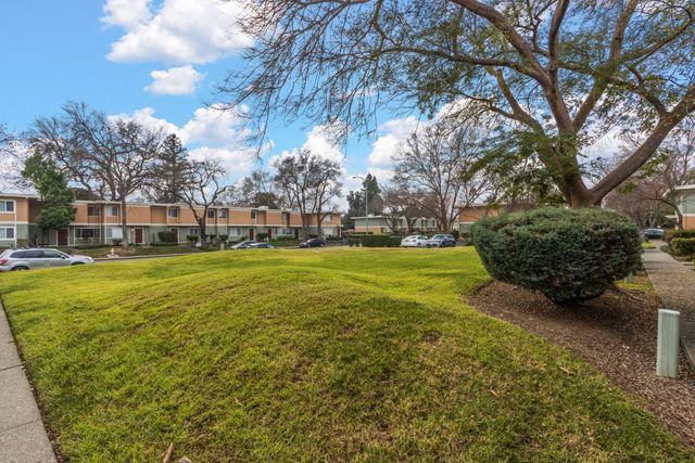 1577 Drake Dr, Davis, CA 95616