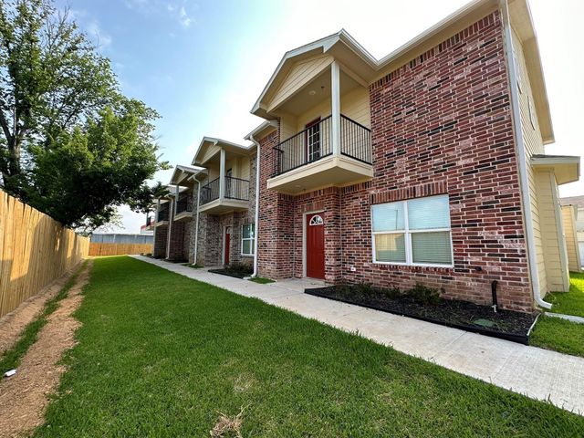 2711 Arlington Court, Pasadena, TX 77502