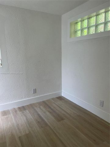 16601 SW 83rd Ct #3, Palmetto Bay, FL 33157