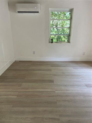 16601 SW 83rd Ct #3, Palmetto Bay, FL 33157