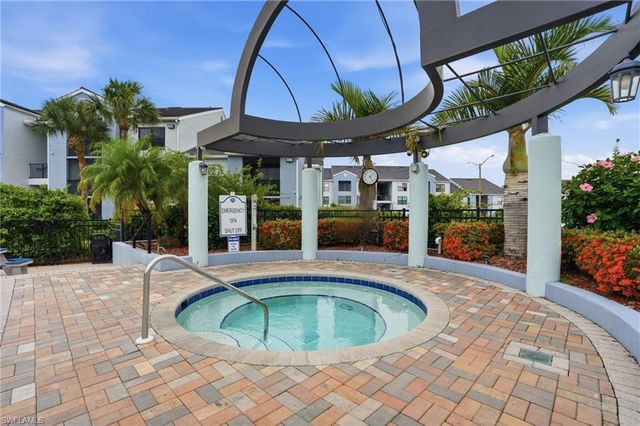 13515 Eagle Ridge DR 525, Fort Myers, FL 33912