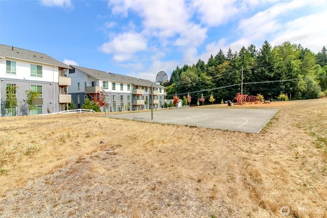 106 McNeal Avenue, Bremerton, WA 98312