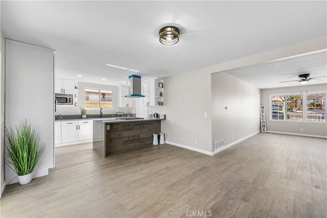 37410 Larkin Avenue, Palmdale, CA 93550