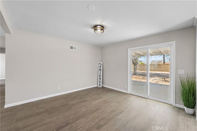 37410 Larkin Avenue, Palmdale, CA 93550