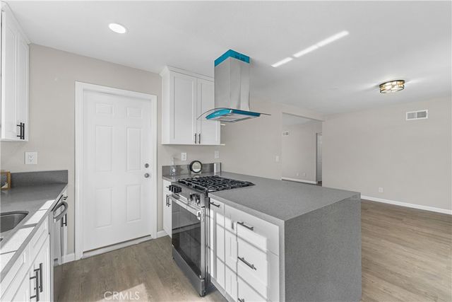 37410 Larkin Avenue, Palmdale, CA 93550