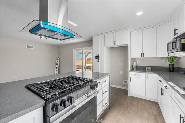 37410 Larkin Avenue, Palmdale, CA 93550