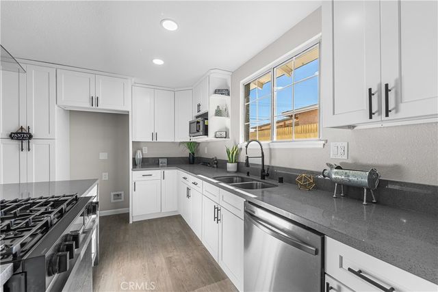 37410 Larkin Avenue, Palmdale, CA 93550