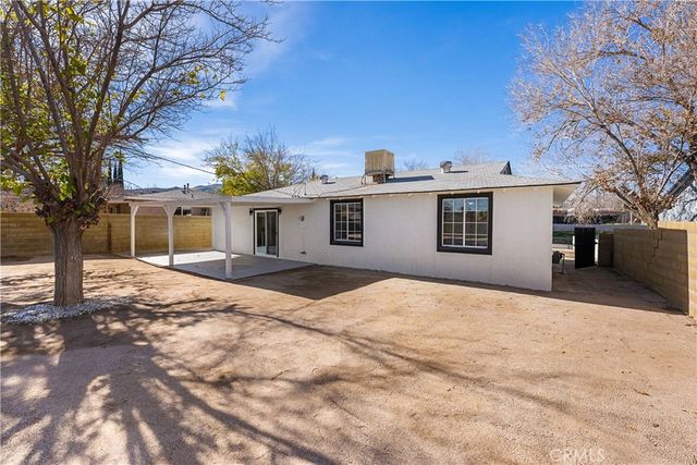 37410 Larkin Avenue, Palmdale, CA 93550