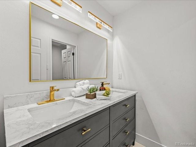 12948 W Oregon Dr, Lakewood, CO 80228