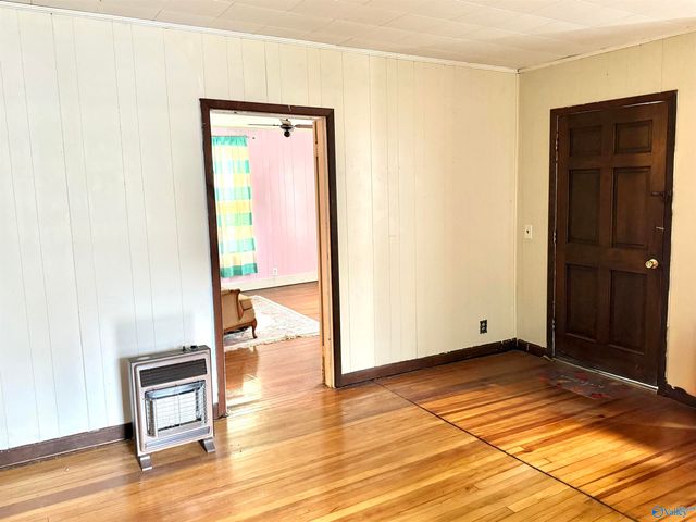 930 S 11th Street, Gadsden, AL 35901