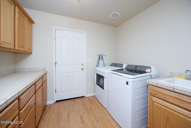 1820 Heidi Road, Fallon, NV 89406