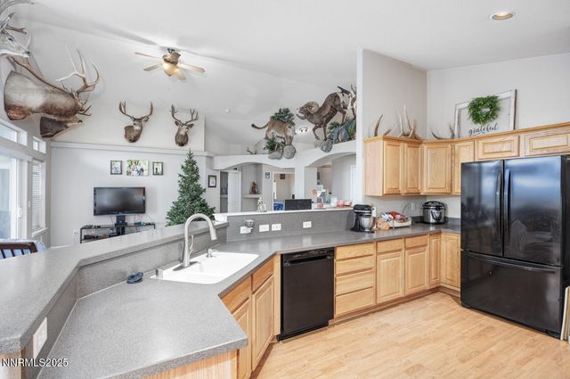 1820 Heidi Road, Fallon, NV 89406