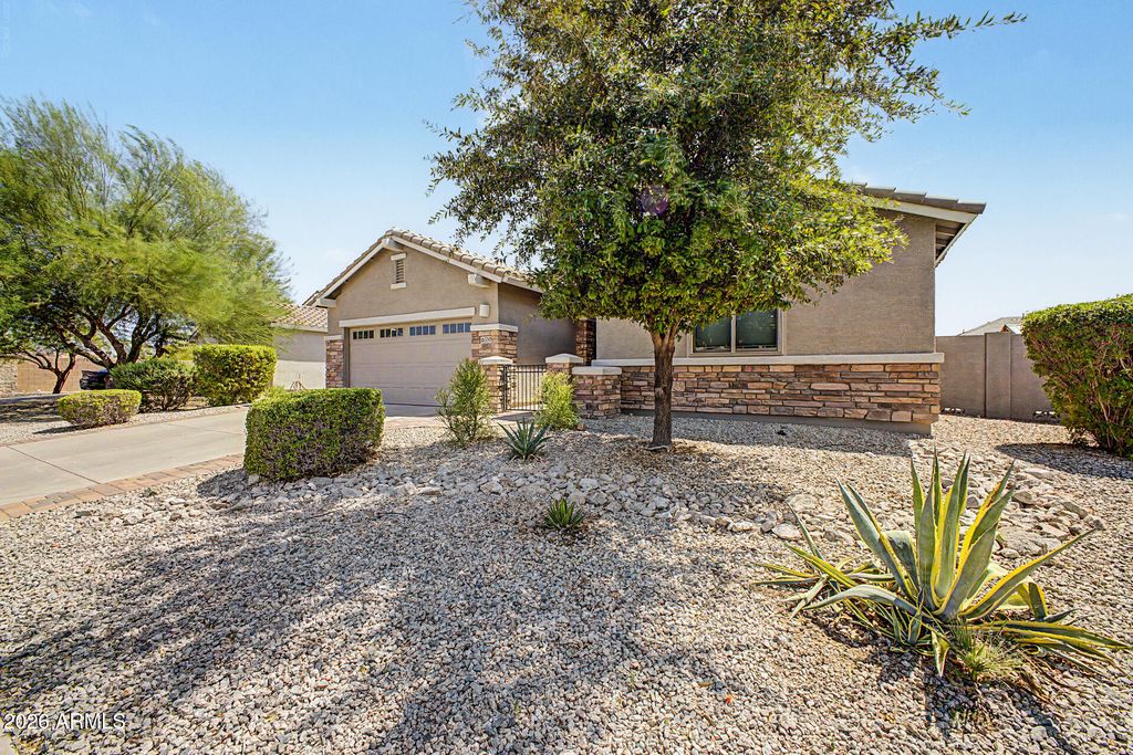 16339 W BUCHANAN Street, Goodyear, AZ 85338 — photo 4