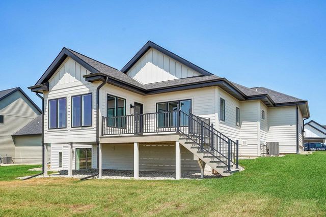 1409 Yeske Drive, Waunakee, WI 53597