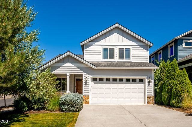 20768 NE Horizon Ridge Place, Bend, OR 97701