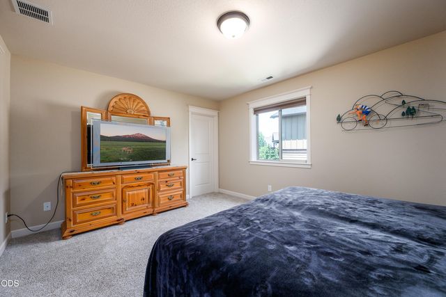 20768 NE Horizon Ridge Place, Bend, OR 97701