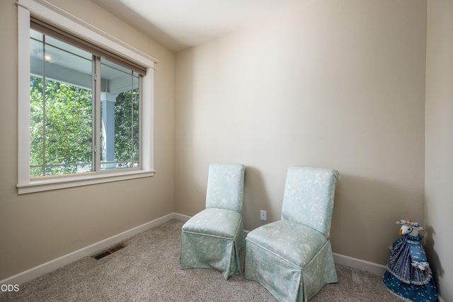20768 NE Horizon Ridge Place, Bend, OR 97701