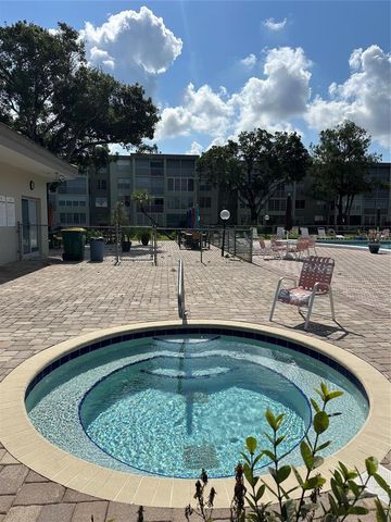 2998 NW 48th Terrace 327, Lauderdale Lakes, FL 33313
