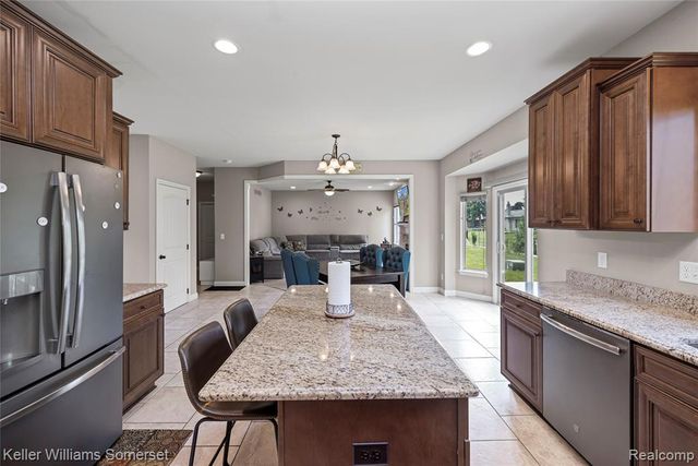 37505 Tamarack Drive, Sterling Heights, MI 48310