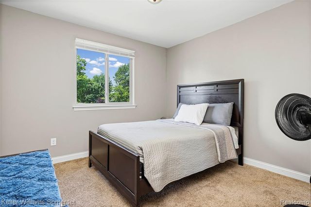 37505 Tamarack Drive, Sterling Heights, MI 48310