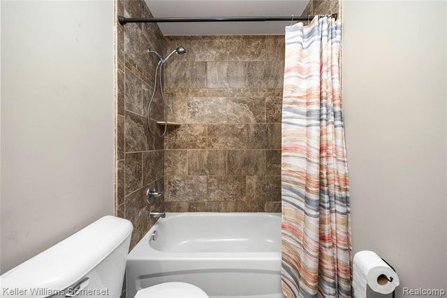 37505 Tamarack Drive, Sterling Heights, MI 48310