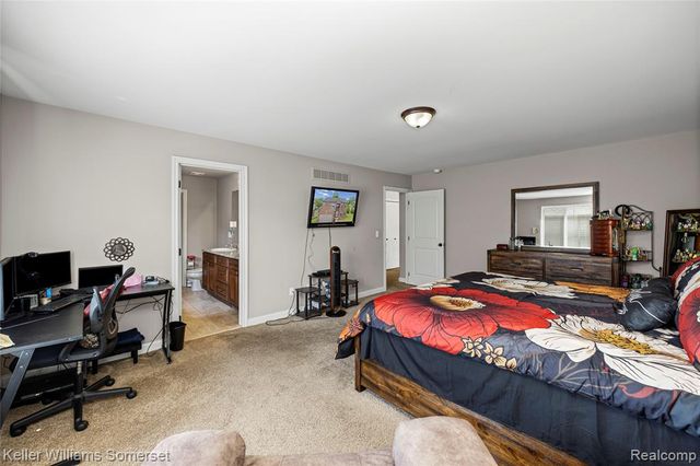 37505 Tamarack Drive, Sterling Heights, MI 48310