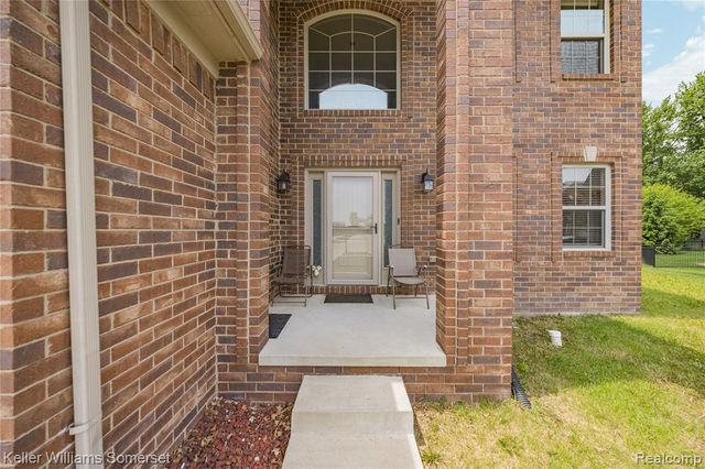 37505 Tamarack Drive, Sterling Heights, MI 48310