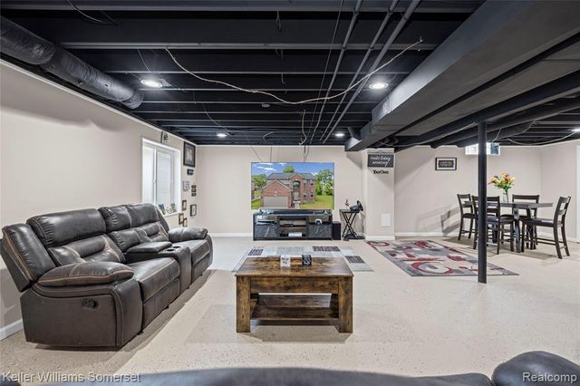 37505 Tamarack Drive, Sterling Heights, MI 48310