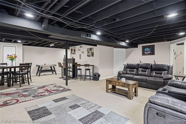 37505 Tamarack Drive, Sterling Heights, MI 48310