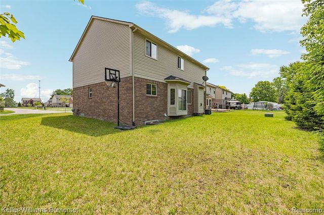 37505 Tamarack Drive, Sterling Heights, MI 48310