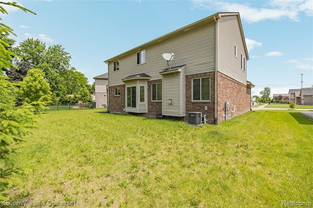 37505 Tamarack Drive, Sterling Heights, MI 48310