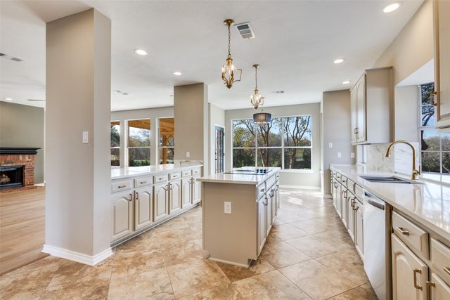 2822 Roundrock, Mckinney, TX 75072