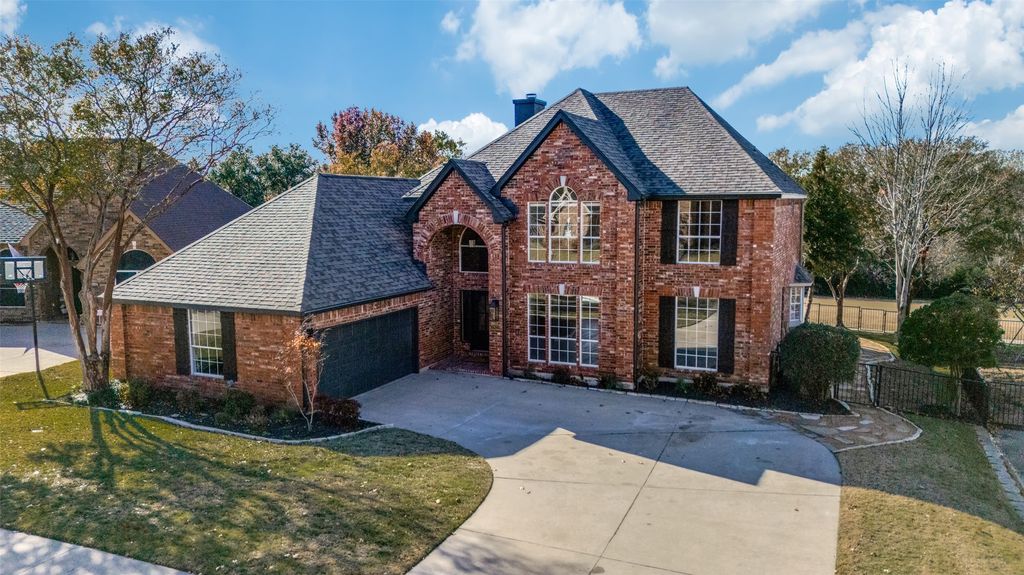 2822 Roundrock, Mckinney, TX 75072