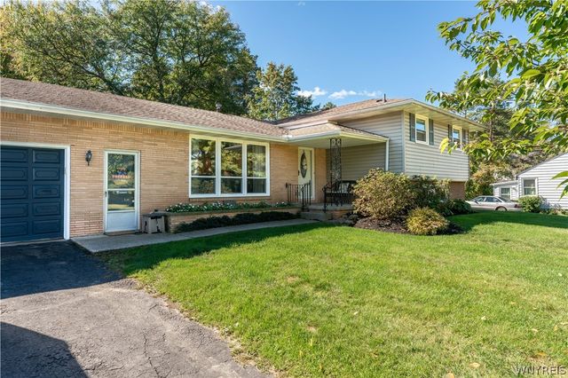 7409 Michael Road, Orchard Park, NY 14127