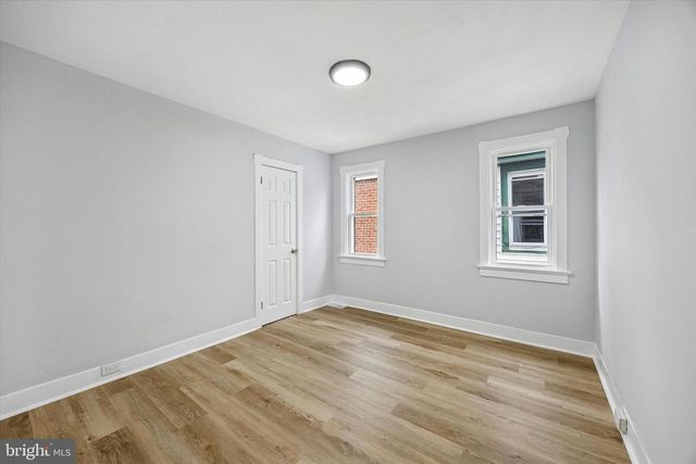 42 LAUREL AVE, Trenton, NJ 08618