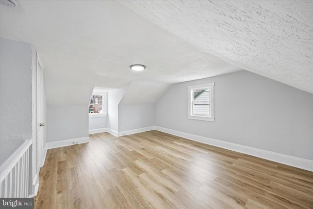 42 LAUREL AVE, Trenton, NJ 08618