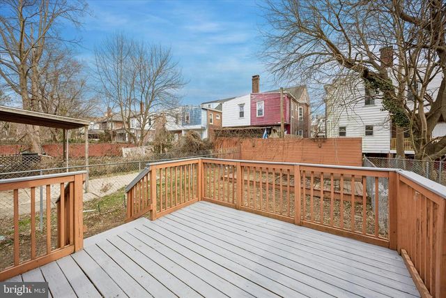 42 LAUREL AVE, Trenton, NJ 08618